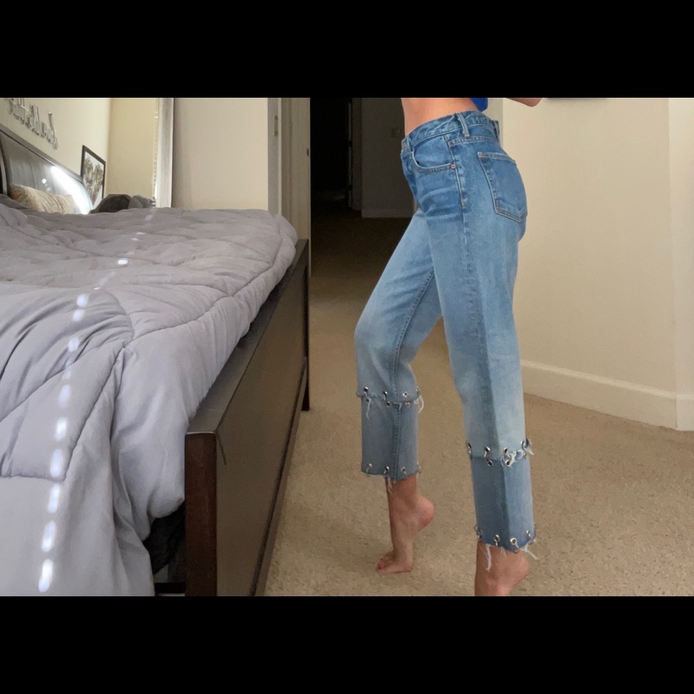 NWT Grlfrnd Helena Pierced Jeans - Picture 11 of 14